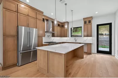 522 Valley Rd #3, Clifton, NJ 07013 - Photo 6