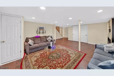 47 Albert Ave, Edison Twp., NJ 08837 - Photo 18