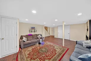 47 Albert Ave, Edison Twp., NJ 08837 - Photo 18