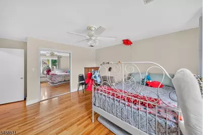 47 Albert Ave, Edison Twp., NJ 08837 - Photo 12