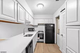 4 Brandywine Ct, Vernon, NJ 07462 - Photo 6