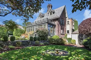 185 Valley Rd, Montclair, NJ 07042 - Photo 4