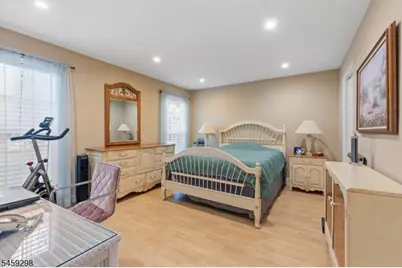 125 Harvest Ln, Lincoln Park, NJ 07035 - Photo 12