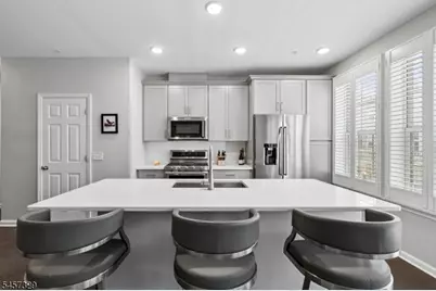 75 Robeson St, Somerville, NJ 08876 - Photo 8