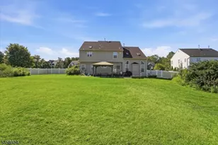 42 Margaret Dr, Franklin Township, NJ 08873 - Photo 46