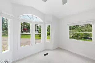65 Sherwood Park, Washington Township, NJ 07853 - Photo 12