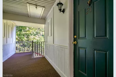 21 Amethyst Way, Franklin Township, NJ 08823 - Photo 4