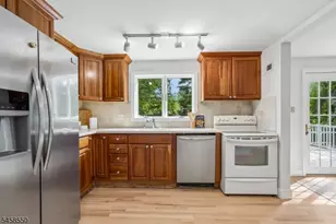 20 Pine St, Bernards Township, NJ 07920 - Photo 16