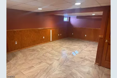 18 Hillcrest Dr, Wayne, NJ 07470 - Photo 28