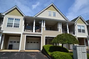 4 Collura Ln, Clifton, NJ 07012 - Photo 1