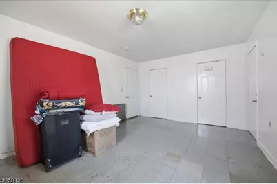 70 4th St, Elizabeth, NJ 07206 - Photo 22