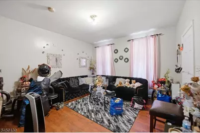 70 4th St, Elizabeth, NJ 07206 - Photo 2