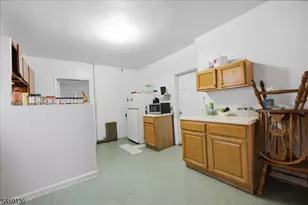 70 4th St, Elizabeth, NJ 07206 - Photo 18
