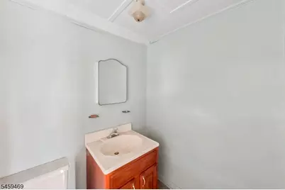 109 W Hanover Ave, Morris Plains, NJ 07950 - Photo 8