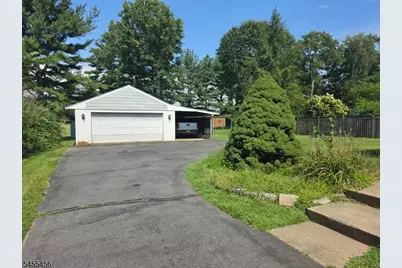 81 Hopewell Pennington Rd, Hopewell Township, NJ 08525 - Photo 2