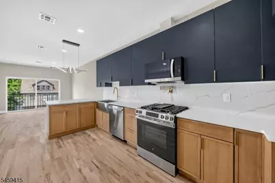 60 Oak Ave, Irvington, NJ 07111 - Photo 16