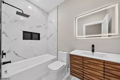 60 Oak Ave, Irvington, NJ 07111 - Photo 24