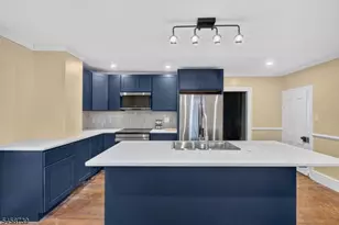 512 N Main St, Greenwich Township, NJ 08886 - Photo 16