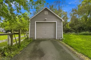 512 N Main St, Greenwich Township, NJ 08886 - Photo 40