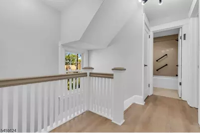 25 Laurel Ave, East Orange, NJ 07017 - Photo 18