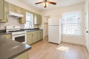 1 Glennon Pl, West Orange Township, NJ 07052 - Photo 6