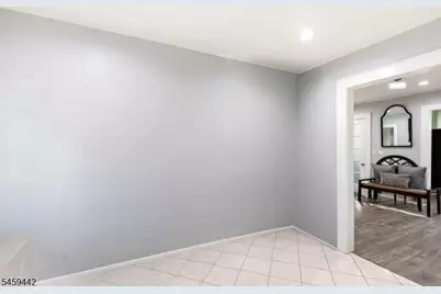 485 W 3rd Ave, Roselle, NJ 07203 - Photo 14