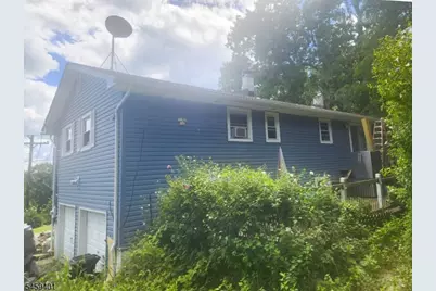 15 Conklin Ave, Hopatcong, NJ 07874 - Photo 4