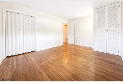 50 Knolls Rd, Bloomingdale, NJ 07403 - Photo 8