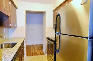 121 Grove St, Clifton, NJ 07013 - Photo 2