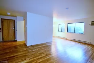 121 Grove St, Clifton, NJ 07013 - Photo 4