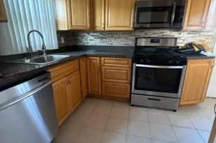 251 Chamberlain Ave, Paterson, NJ 07502 - Photo 6
