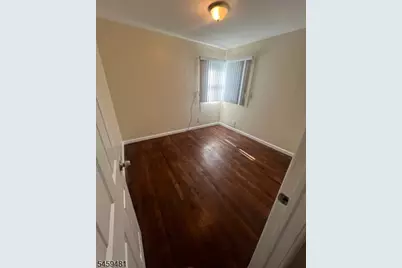251 Chamberlain Ave, Paterson, NJ 07502 - Photo 8