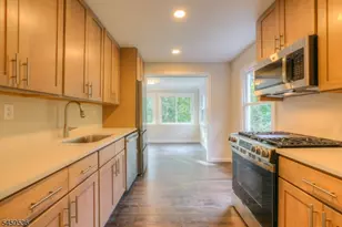 383 Long Hill Rd, Long Hill Township, NJ 07933 - Photo 8