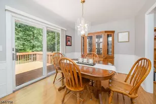 51 Hilltop Ave, Berkeley Heights Township, NJ 07922 - Photo 4