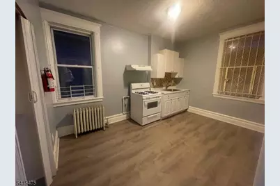 43 Mapes Ave #2L, Newark, NJ 07112 - Photo 2