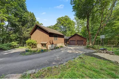 451 W Brook Rd, Ringwood, NJ 07456 - Photo 26