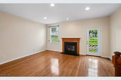 533 Coventry Dr, Nutley, NJ 07110 - Photo 16