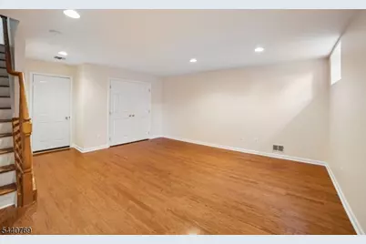 533 Coventry Dr, Nutley, NJ 07110 - Photo 26