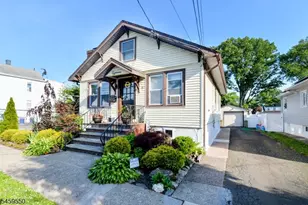 18 Parker Ave, Hawthorne, NJ 07506 - Photo 1