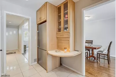 37 Continental Ave, Morristown, NJ 07960 - Photo 12