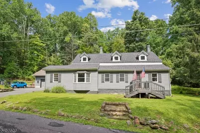 21 Hickory Run Rd, Lebanon Township, NJ 07830 - Photo 2