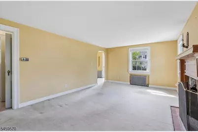 42 Fairmount Ave, Clifton, NJ 07011 - Photo 8