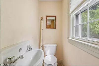 42 Fairmount Ave, Clifton, NJ 07011 - Photo 18
