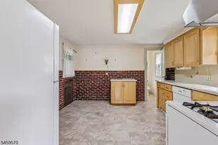 42 Fairmount Ave, Clifton, NJ 07011 - Photo 12