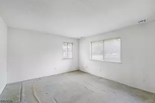 228 Drake Ln, Roxbury Township, NJ 07852 - Photo 12
