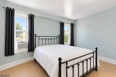51 W 2nd St, Bound Brook, NJ 08805 - Photo 16