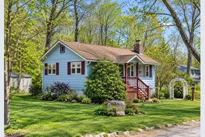 218 Squam Rd, Highland Lakes, NJ 07422 - Photo 4