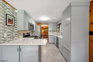517 Pocasset Rd, Vernon Twp., NJ 07422 - Photo 8