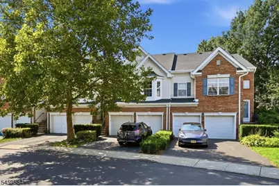 347 Winthrop Dr, Nutley, NJ 07110 - Photo 2