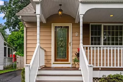 15 Oak Ln, Verona, NJ 07044 - Photo 2